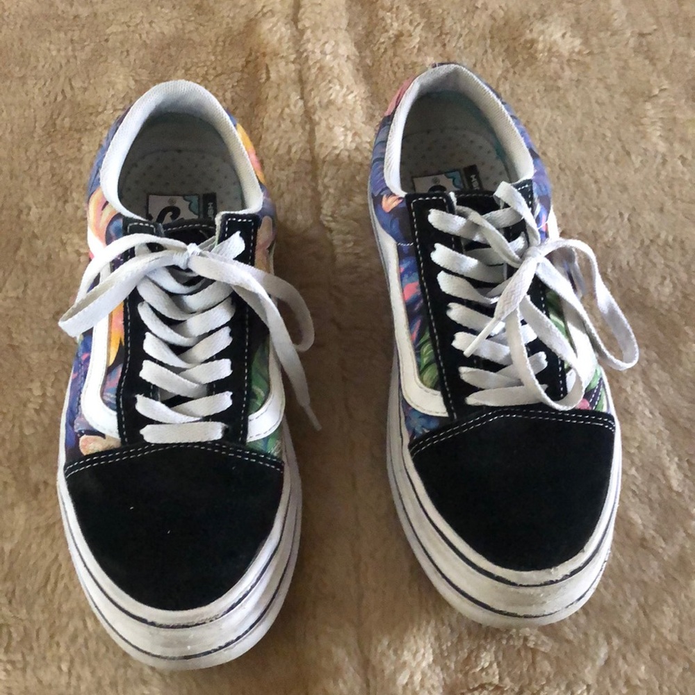 Vans Comfy Cush tennis shoes 3272
